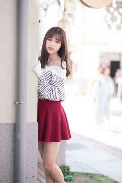 小莹客厅激情46至50章视频